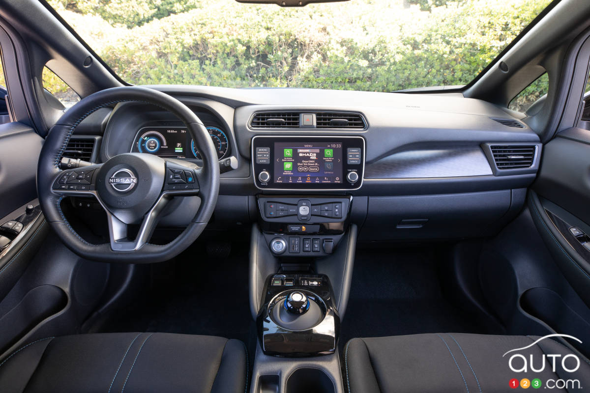 Nissan LEAF 2023, intérieur